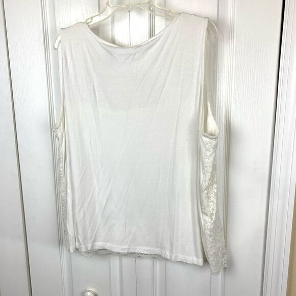 Emma James Lace Front Top - Picture 3 of 3